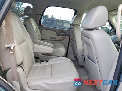Zdjęcie 11 z 13 samochodu: 2008 GMC YUKON VIN:1GKFC13098R220445 - miniatura