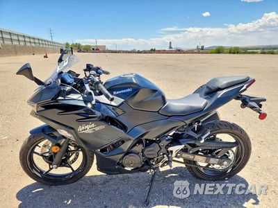 Trzecie zdjęcie samochodu z tyłu: 2026 KAWASAKI EX500 VIN:ML5EXGG19TDA91370 - miniatura