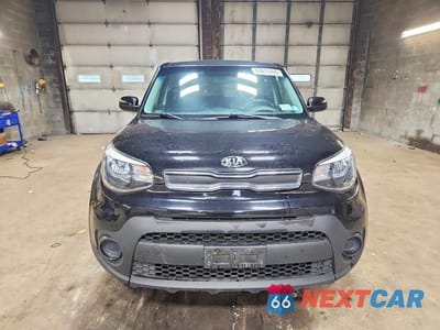 Piąte zdjęcie samochodu w środku: 2019 KIA SOUL BASE VIN:KNDJN2A22K7909465 - miniatura