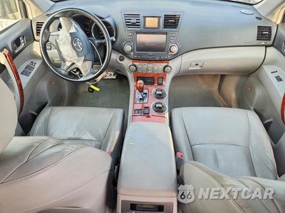 Zdjęcie 8 z 13 samochodu: 2010 TOYOTA HIGHLANDER LIMITED VIN:JTEDK3EH8A2154677 - miniatura