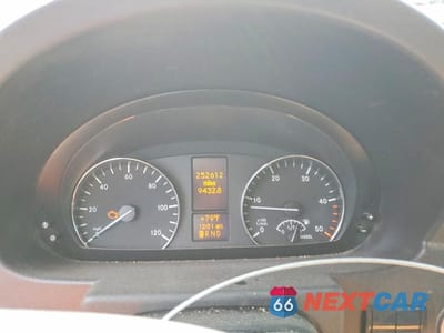 Zdjęcie 9 z 13 samochodu: 2016 MERCEDES-BENZ SPRINTER 2500 DELIVERY VAN VIN:WD3PE8DD4GP182938 - miniatura