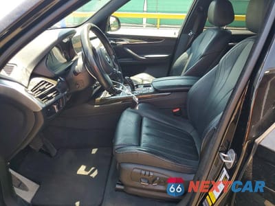 Zdjęcie 7 z 13 samochodu: 2018 BMW X5 XDR40E VIN:5UXKT0C59J0W00068 - miniatura
