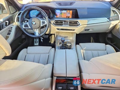 Zdjęcie 8 z 13 samochodu: 2020 BMW X5 M50I VIN:5UXJU4C05L9C67180 - miniatura