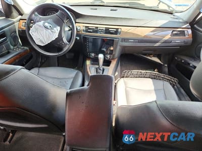 Zdjęcie 8 z 12 samochodu: 2010 BMW 328 I VIN:WBAPH7G58ANM51812 - miniatura