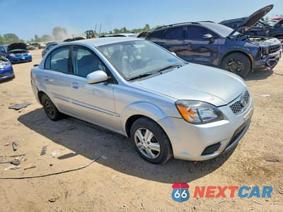 Czwarte zdjęcie samochodu z boku: 2010 KIA RIO BASE VIN:KNADH4A34A6682855 - miniatura