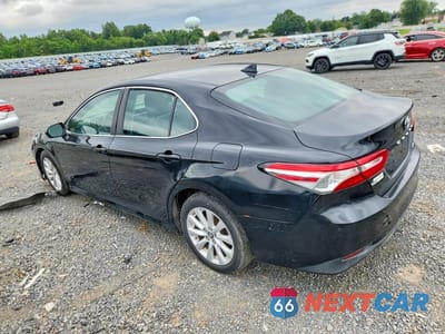 Drugie zdjęcie samochodu z przodu: 2019 TOYOTA CAMRY LE VIN:4T1B11HK2KU742490 - miniatura