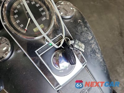 Zdjęcie 8 z 10 samochodu: 2010 HARLEY-DAVIDSON FLSTFB VIN:1HD1JN513AB015340 - miniatura