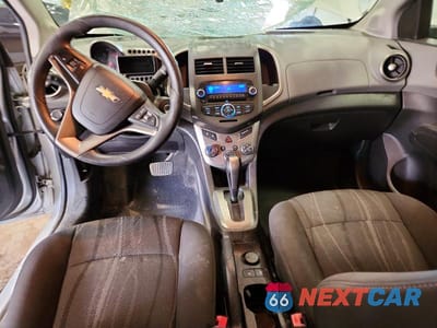 Zdjęcie 8 z 13 samochodu: 2012 CHEVROLET SONIC LT VIN:1G1JC5SH7C4105863 - miniatura