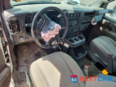 Zdjęcie 8 z 12 samochodu: 2020 GMC SAVANA CUTAWAY G4500 VIN:7GZ67UCG1LN000587 - miniatura