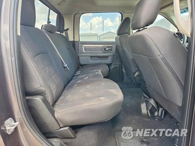 Zdjęcie 10 z 13 samochodu: 2019 RAM 1500 CLASSIC SLT VIN:1C6RR7LG3KS674690 - miniatura