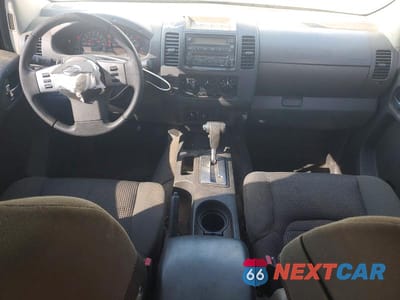 Zdjęcie 8 z 13 samochodu: 2005 NISSAN FRONTIER SE VIN:1N6AD06W15C425248 - miniatura