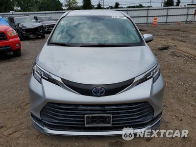 Piąte zdjęcie samochodu w środku: 2021 TOYOTA SIENNA LE VIN:5TDKRKEC7MS039006 - miniatura