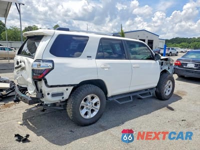 Trzecie zdjęcie samochodu z tyłu: 2024 TOYOTA 4RUNNER SR5 PREMIUM VIN:JTEFU5JR0R5307639 - miniatura