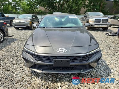 Piąte zdjęcie samochodu w środku: 2024 HYUNDAI ELANTRA SEL VIN:KMHLM4DG0RU720092 - miniatura