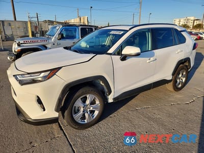 2024 TOYOTA RAV4 XLE 2T3W1RFV4RC268574 - główne zdjęcie licytacji z USA - miniatura