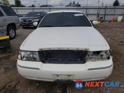 Piąte zdjęcie samochodu w środku: 2005 MERCURY GRAND MARQUIS GS VIN:2MEFM74W55X630030 - miniatura