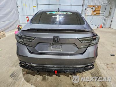 Zdjęcie 6 z 12 samochodu: 2018 HONDA ACCORD TOURING VIN:1HGCV2F94JA015811 - miniatura