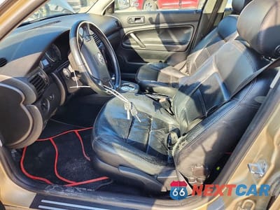 Zdjęcie 7 z 12 samochodu: 2002 VOLKSWAGEN PASSAT GLS VIN:WVWPD63B32P124423 - miniatura