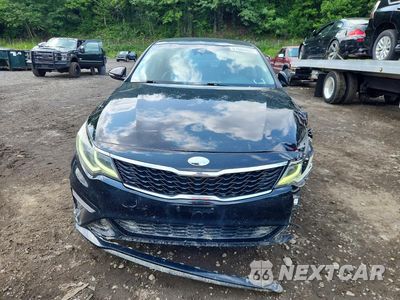 Piąte zdjęcie samochodu w środku: 2019 KIA OPTIMA S VIN:5XXGT4L36KG286165 - miniatura