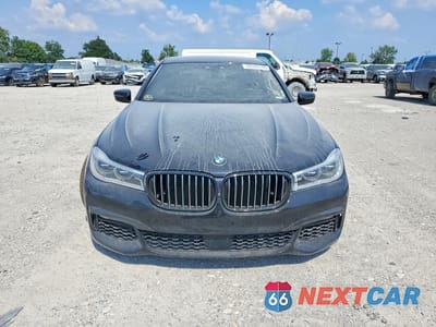 Piąte zdjęcie samochodu w środku: 2018 BMW 750 XI VIN:WBA7F2C50JG424686 - miniatura