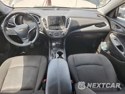 Zdjęcie 8 z 12 samochodu: 2023 CHEVROLET MALIBU LT VIN:1G1ZD5ST7PF224009 - miniatura