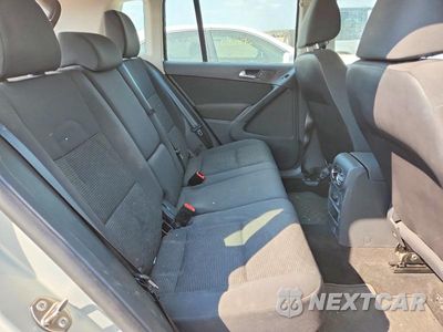 Zdjęcie 10 z 12 samochodu: 2015 VOLKSWAGEN TIGUAN S VIN:WVGBV7AX1FW578723 - miniatura