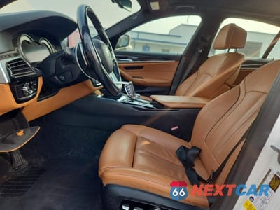 Zdjęcie 7 z 12 samochodu: 2019 BMW 530 I VIN:WBAJA5C51KBX87809 - miniatura