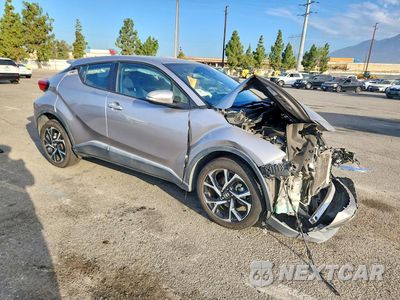 Czwarte zdjęcie samochodu z boku: 2018 TOYOTA C-HR XLE VIN:NMTKHMBX5JR000592 - miniatura