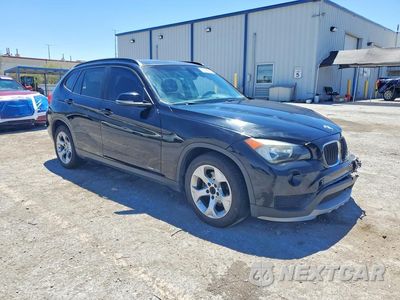 Czwarte zdjęcie samochodu z boku: 2015 BMW X1 SDRIVE28I VIN:WBAVM1C55FV316364 - miniatura