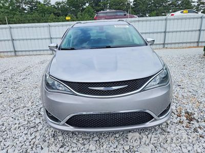 Piąte zdjęcie samochodu w środku: 2018 CHRYSLER PACIFICA LIMITED VIN:2C4RC1GG2JR276095 - miniatura