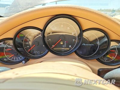 Zdjęcie 9 z 12 samochodu: 2014 PORSCHE PANAMERA 2 VIN:WP0AA2A76EL014077 - miniatura