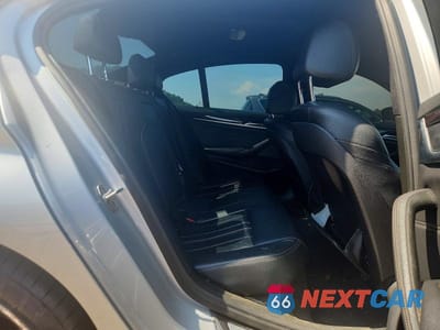 Zdjęcie 10 z 12 samochodu: 2018 BMW 530 I VIN:WBAJA5C55JG898140 - miniatura