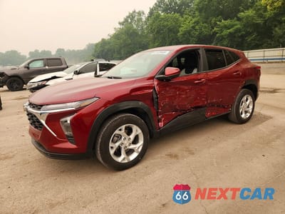 2024 CHEVROLET TRAX LS KL77LFE21RC095311 - główne zdjęcie licytacji z USA - miniatura