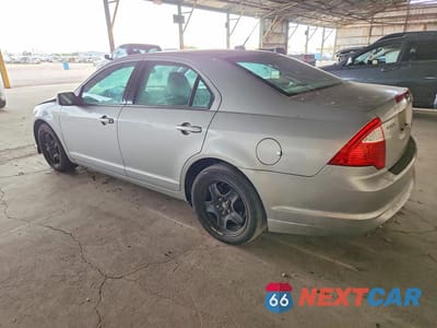 Drugie zdjęcie samochodu z przodu: 2010 FORD FUSION SE VIN:3FAHP0HA5AR395893 - miniatura