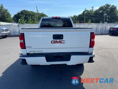 Piąte zdjęcie samochodu w środku: 2017 GMC SIERRA K1500 VIN:1GTV2LEC3HZ274627 - miniatura