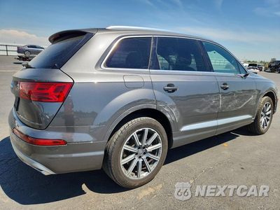 Trzecie zdjęcie samochodu z tyłu: 2019 AUDI Q7 PREMIUM VIN:WA1AHAF79KD018705 - miniatura