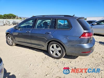 Drugie zdjęcie samochodu z przodu: 2018 VOLKSWAGEN GOLF SPORTWAGEN S/SE VIN:3VWD17AUXJM752387 - miniatura