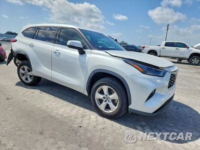 Czwarte zdjęcie samochodu z boku: 2022 TOYOTA HIGHLANDER LE VIN:5TDZZRAH5NS090711 - miniatura