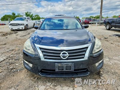 Piąte zdjęcie samochodu w środku: 2015 NISSAN ALTIMA 2.5 S VIN:1N4AL3AP3FC473364 - miniatura