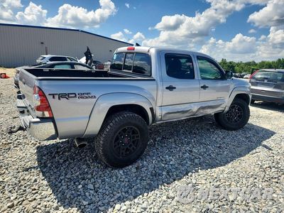 Trzecie zdjęcie samochodu z tyłu: 2015 TOYOTA TACOMA DOUBLE CAB PRERUNNER VIN:5TFJU4GN8FX068337 - miniatura