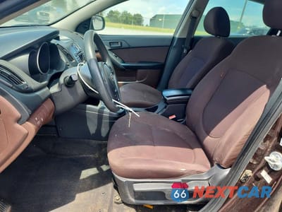 Zdjęcie 7 z 13 samochodu: 2010 KIA FORTE EX VIN:KNAFU4A23A5243163 - miniatura