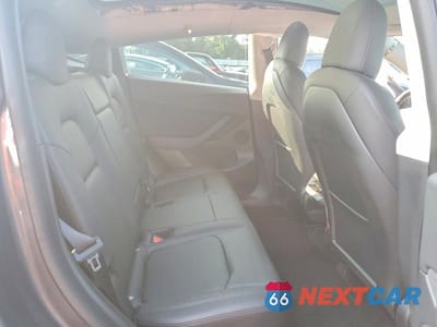 Zdjęcie 10 z 12 samochodu: 2022 TESLA MODEL Y VIN:7SAYGDEE6NF401901 - miniatura