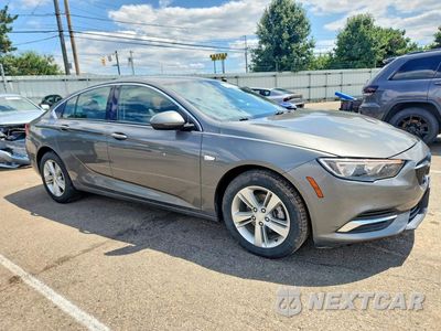 Czwarte zdjęcie samochodu z boku: 2018 BUICK REGAL PREFERRED VIN:W04GL6SX1J1142625 - miniatura