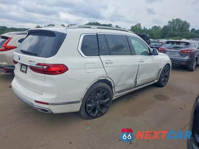Trzecie zdjęcie samochodu z tyłu: 2022 BMW X7 XDRIVE40I VIN:5UXCW2C04N9K89288 - miniatura