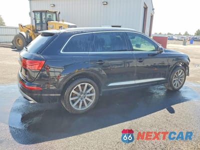 Trzecie zdjęcie samochodu z tyłu: 2018 AUDI Q7 PRESTIGE VIN:WA1VAAF77JD007268 - miniatura