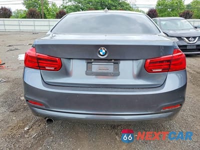 Zdjęcie 6 z 12 samochodu: 2017 BMW 320 XI VIN:WBA8E5G34HNU42616 - miniatura