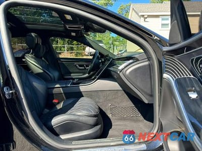 Zdjęcie 7 z 10 samochodu: 2022 MERCEDES-BENZ S 580 4MATIC VIN:W1K6G7GB0NA151420 - miniatura