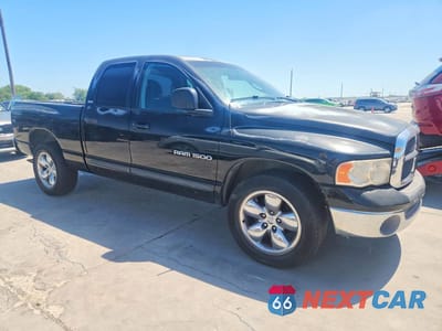 Czwarte zdjęcie samochodu z boku: 2002 DODGE RAM 1500 VIN:3D7HA18N72G121067 - miniatura