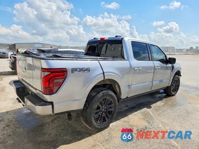 Trzecie zdjęcie samochodu z tyłu: 2025 FORD F150 PLATINUM VIN:1FTFW7L8XSFB48885 - miniatura