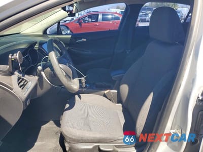 Zdjęcie 7 z 12 samochodu: 2018 CHEVROLET CRUZE LT VIN:1G1BE5SM8J7184547 - miniatura